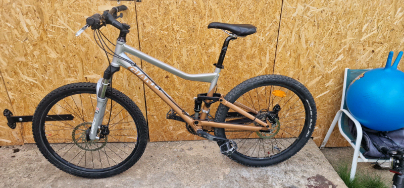 Giant Yukon FX2 Full Suspension 